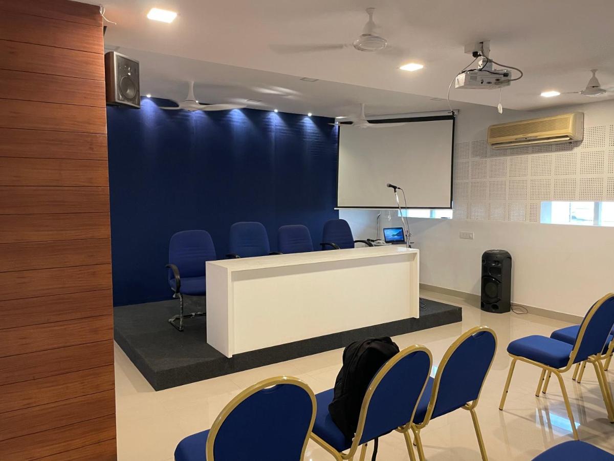 The Reach Hotel Kochi 외부 사진